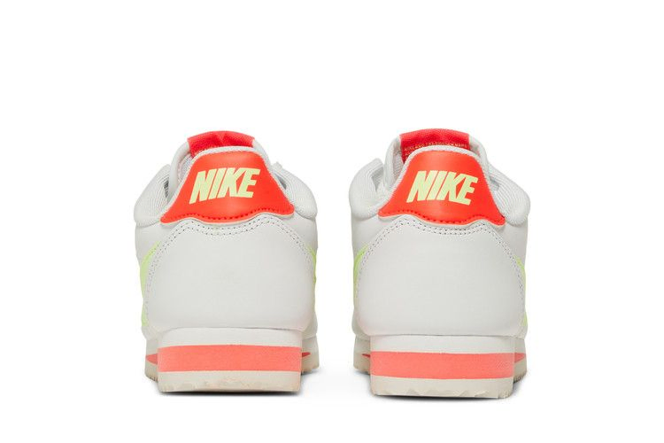 wmns-classic-cortez-leather-volt-flash-crimson-807471-116_05