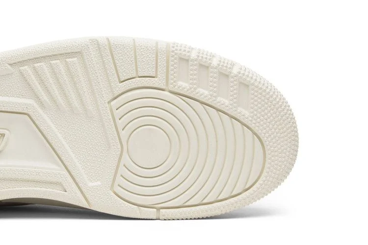 Krossovki-Wmns-Air-Jordan-3-SE-Particle-Beige-4