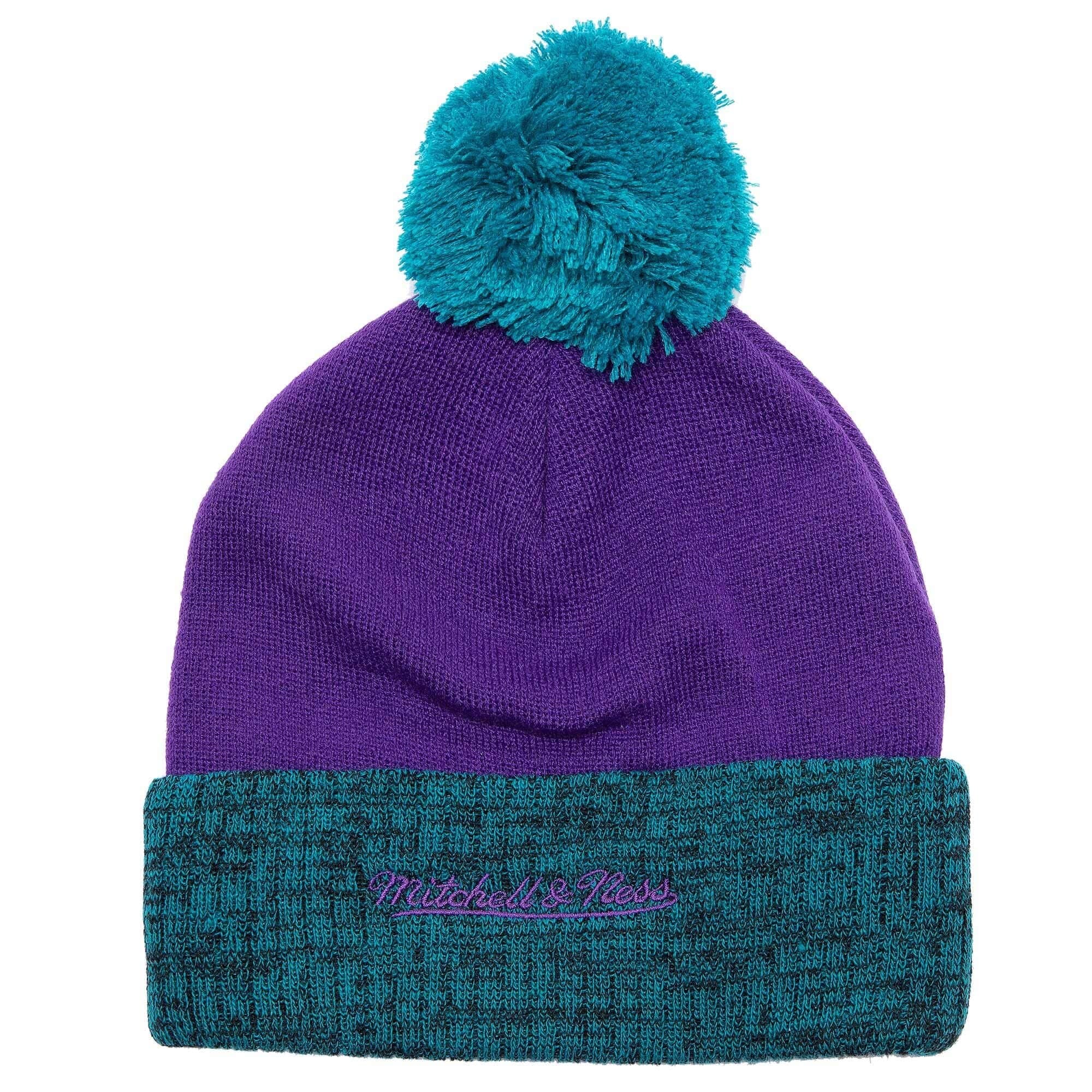 Mitchell-Ness-Two-Tone-Pom-Beanie-HWC-Charlotte-Hornets-Beanie-1