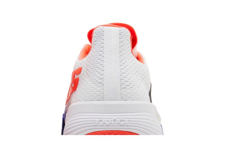 barricade-lucid-blue-solar-red-hq8917_06