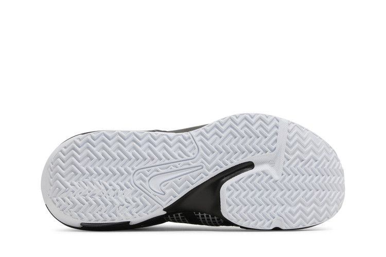 lebron-witness-7-tb-black-white-dz3299-001_03