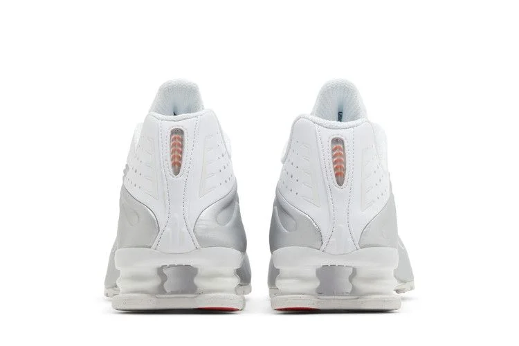Кроссовки Nike Wmns Shox R4 'White Metallic'
