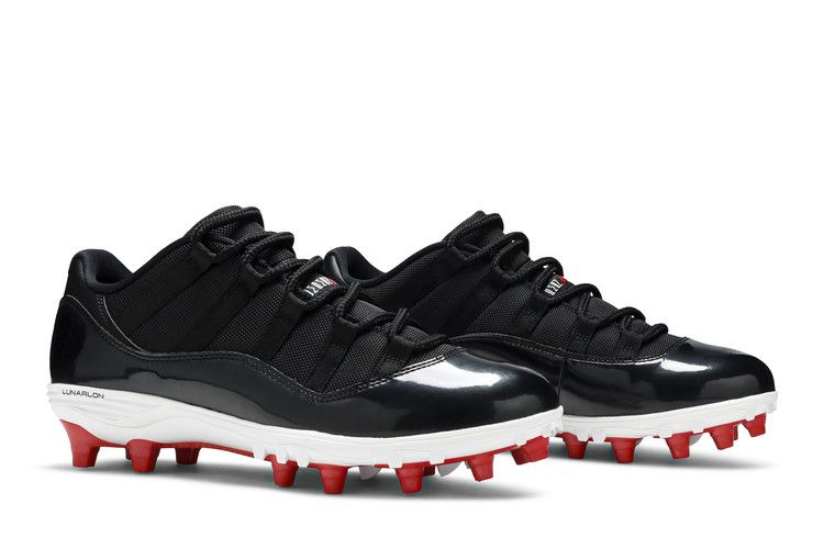 jordan-retro-11-low-bred-ao1560-010_07