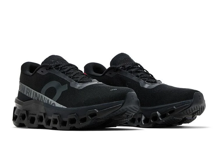 Krossovki-Cloudmonster-2-Triple-Black-7