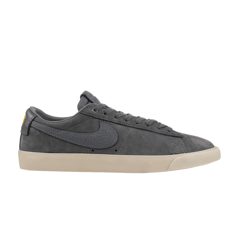 zoom-blazer-low-sb-aq9941-007