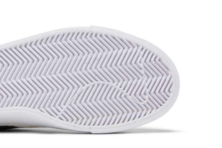 blazer-court-mid-premium-sb-white-black-dm8553-100_04-1