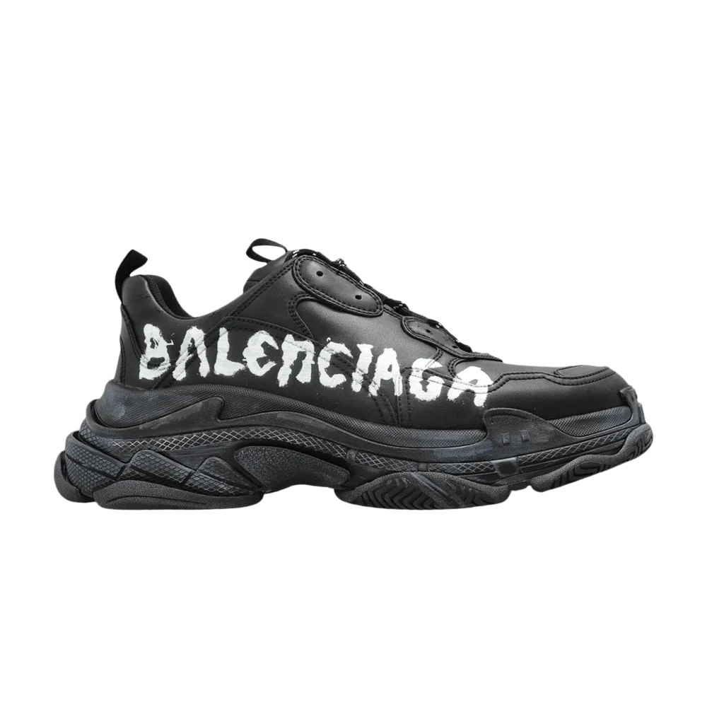 Krossovki-Balenciaga-Triple-S-Paint-Logo-Black-White