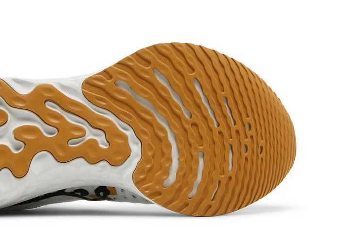 Кроссовки Nike Wmns React Infinity Run Flyknit 2 'Leopard'