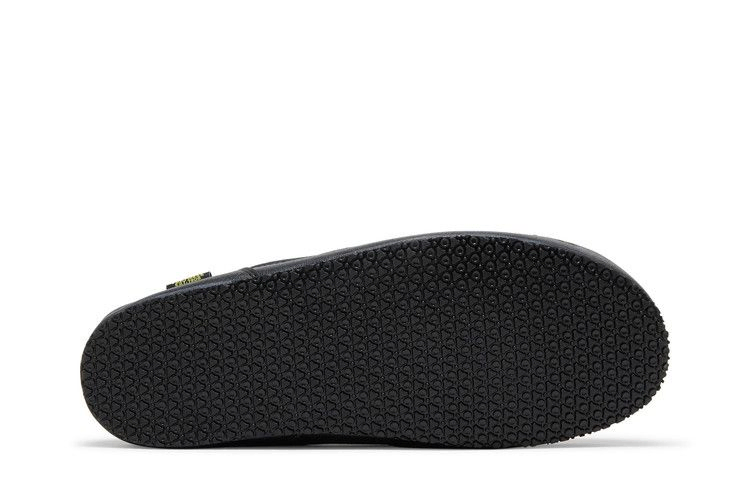 mocv2-triple-black-sufmock2_03