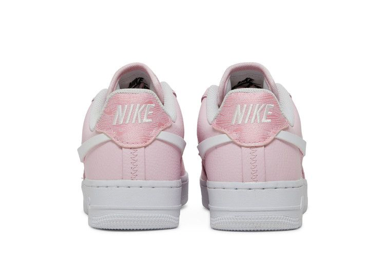 Кроссовки Nike Wmns Air Force 1 Low LXX 'Pink Foam'