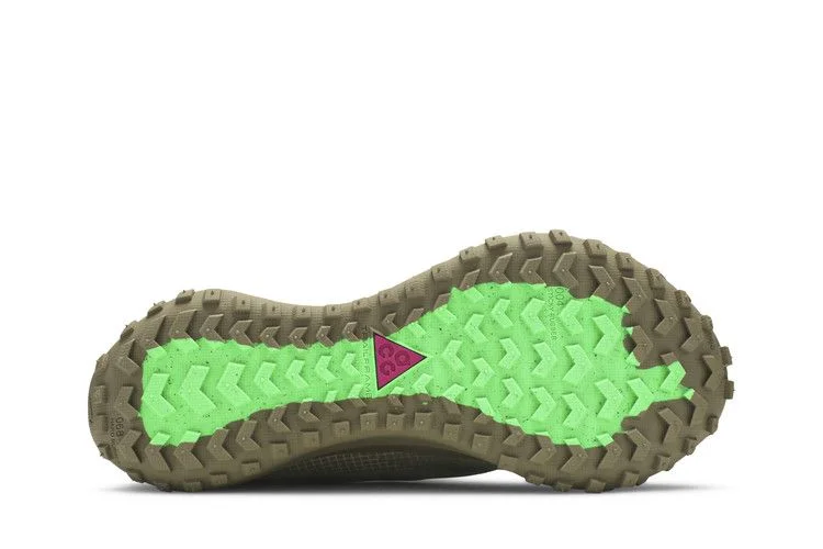 Krossovki-Nike-ACG-Mountain-Fly-Gore-Tex-Khaki-3