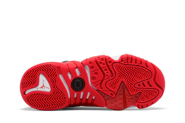 jumpman-two-trey-gs-black-infrared-dq8431-016_03