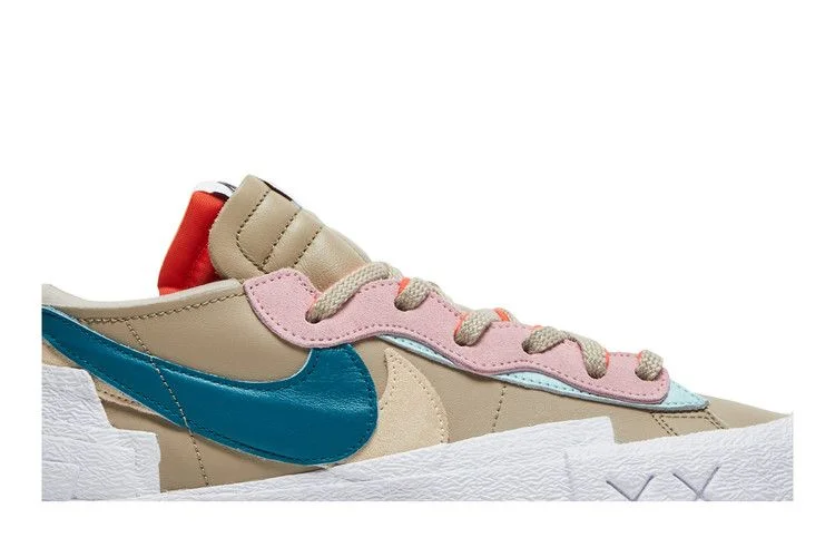 Кроссовки KAWS x sacai x Nike Blazer Low 'Reed'