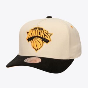 Mitchell-Ness-Cream-New-York-Knicks-Overspray-Pro-Crown-Snapback-Hat-300x300