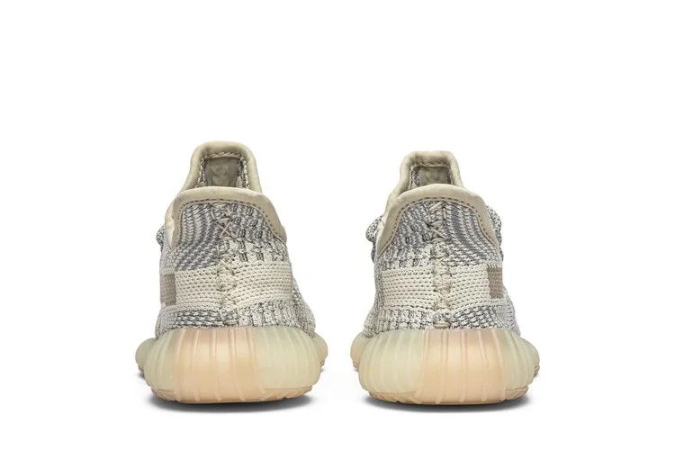 Krossovki-Adidas-Yeezy-Boost-350-V2-Kids-Lundmark-Non-Reflective-5