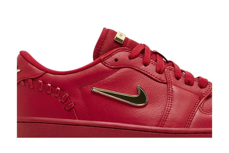 Krossovki-Wmns-Air-Jordan-1-Low-Method-of-Make-Gym-Red-1
