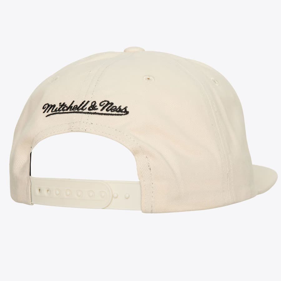 Бейсболка Mitchell & Ness Cream Chicago White Sox Cooperstown Collection Reframe Retro Snapback Hat