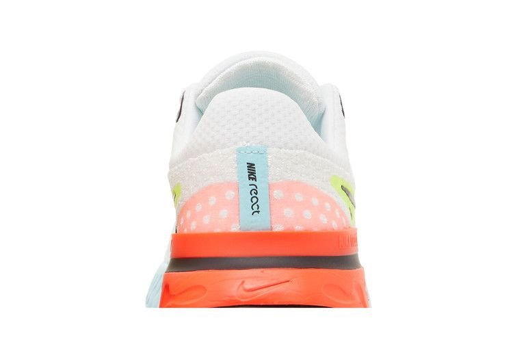 Кроссовки Nike Wmns React Infinity Run Flyknit 3 'White Volt'