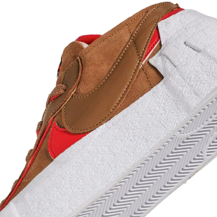 Krossovki-sacai-x-Nike-Blazer-Low-British-Tan-9