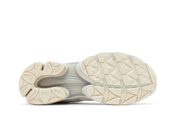 Кроссовки Highsnobiety x Saucony ProGrid Triumph 4 'Cream'