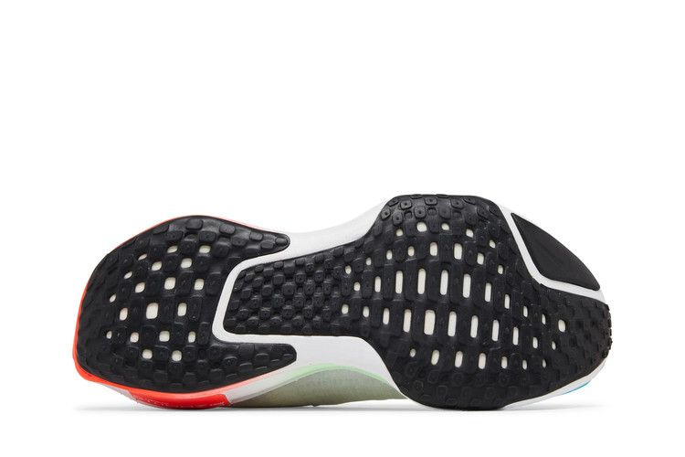 Кроссовки Nike ZoomX Invincible 3 'Year of the Dragon'