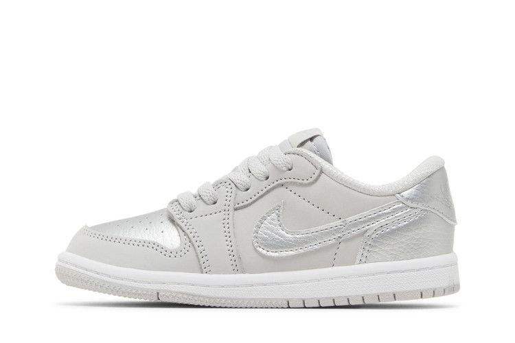 air-jordan-1-retro-low-og-td-metallic-silver-fq5435-002_02-1