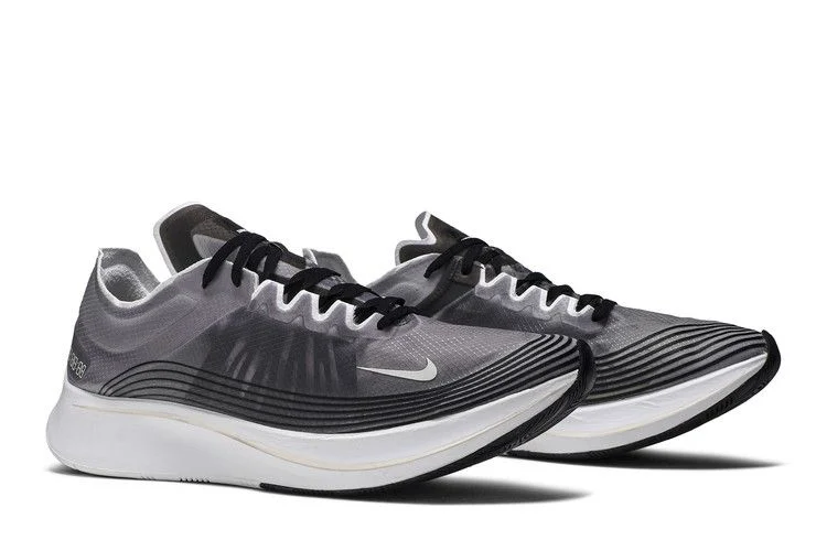 Krossovki-Nike-Zoom-Fly-SP-Black-7