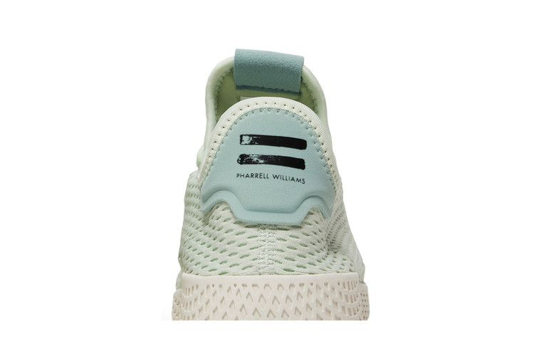 Кроссовки Pharrell Williams x adidas Tennis Hu J 'Linen Green'