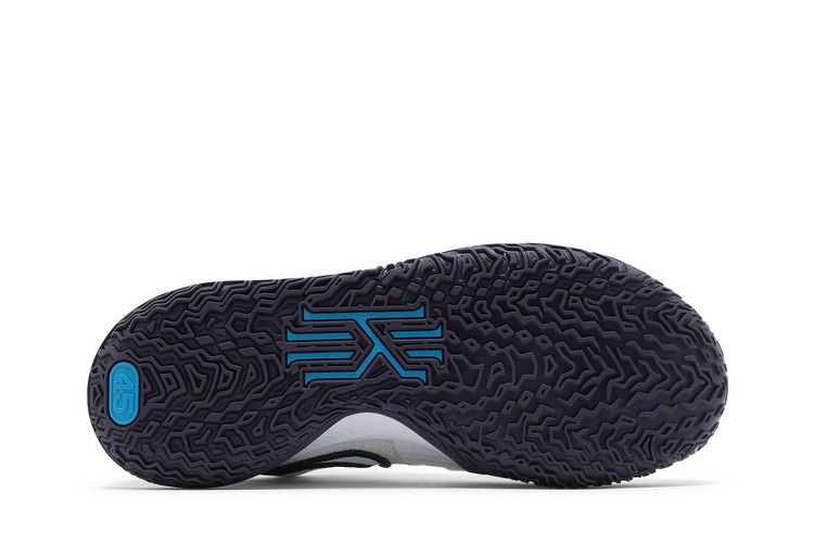 Кроссовки Nike Kyrie Low 4 'White Laser Blue'