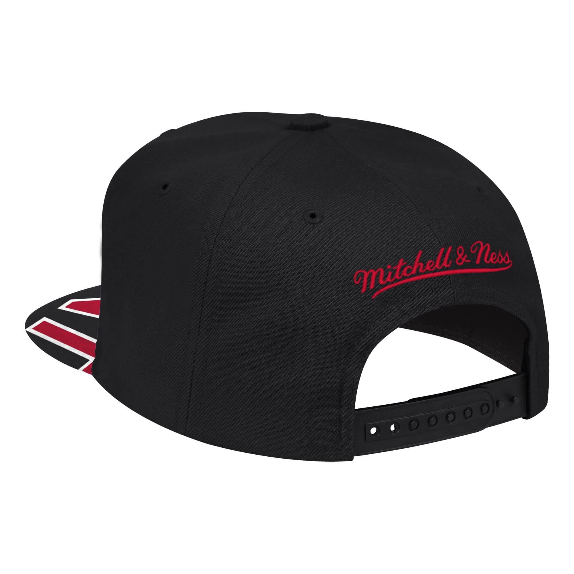 Бейсболка Mitchell & Ness Swingman Pop Snapback HWC Miami Heat Hat