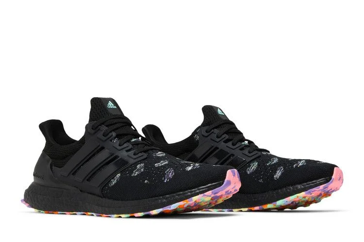 Krossovki-adidas-UltraBoost-1.0-Valentines-Day-7
