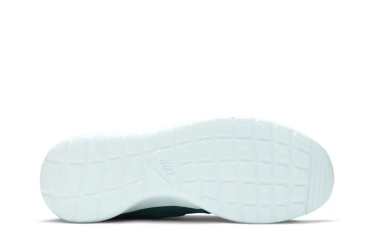 Krossovki-Nike-Roshe-One-Woven-Dark-Atomic-Teal-3