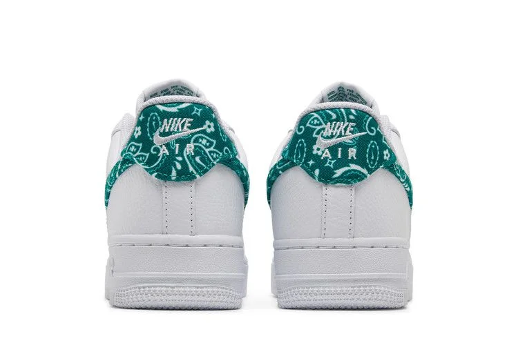 Кроссовки Nike Wmns Air Force 1 '07 Essentials 'Green Paisley'