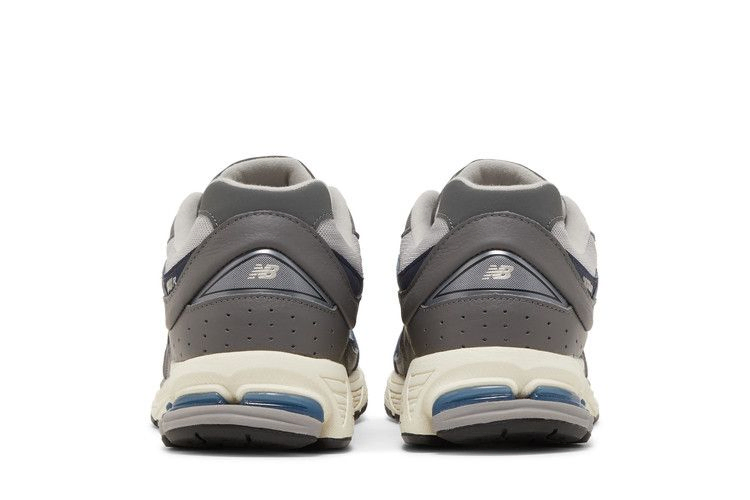 Кроссовки New Balance 2002R 'Castlerock Gold Metallic'