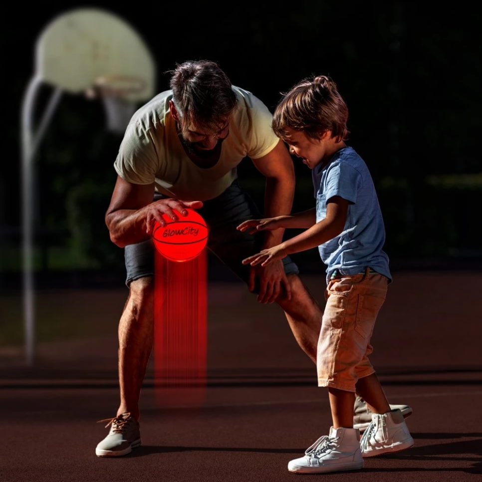 Баскетбольный светящийся мини мяч GlowCity Hi-Bright LED Light Up Illuminate Entire Dark Mini Basketball