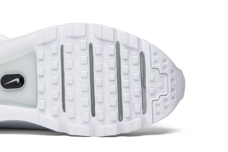 kim-jones-x-air-max-360-hi-kj-white-ao2313-100_04