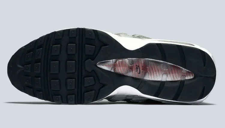 Кроссовки Nike Air Max 95 QS 'Silver Bullet'