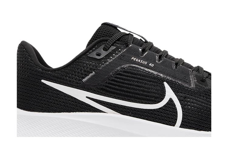air-zoom-pegasus-40-black-white-dv3853-001_01