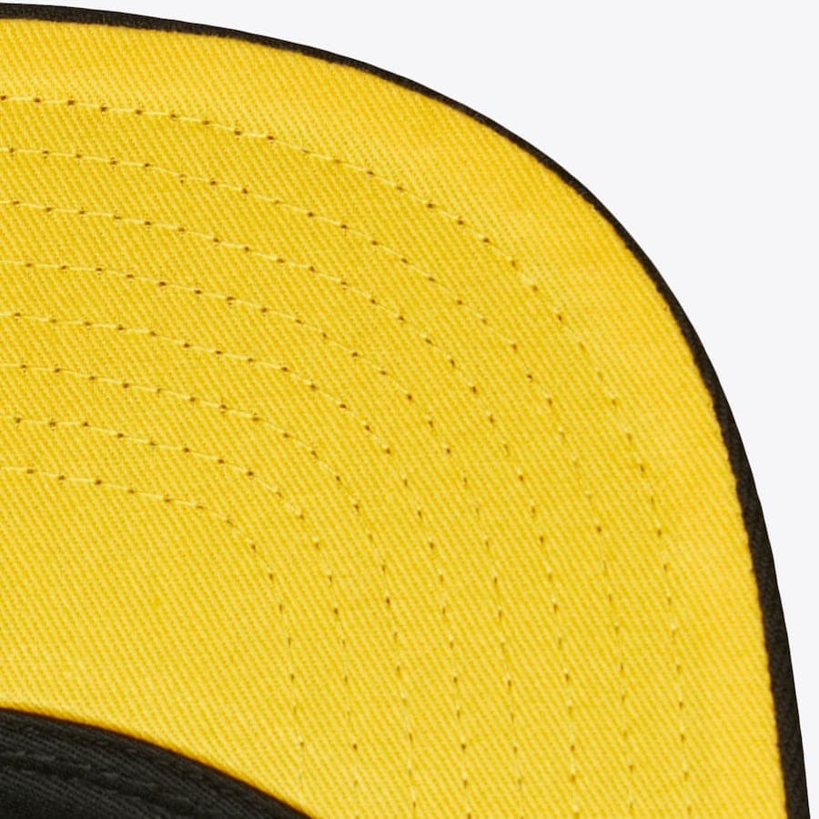 Бейсболка Mitchell & Ness Black Boston Bruins Big Face 7.0 Vintage Snapback Hat