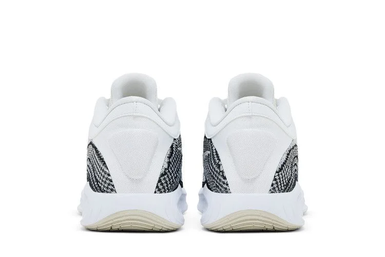 Кроссовки Nike GT Hustle Academy EP 'White Black Light Bone'