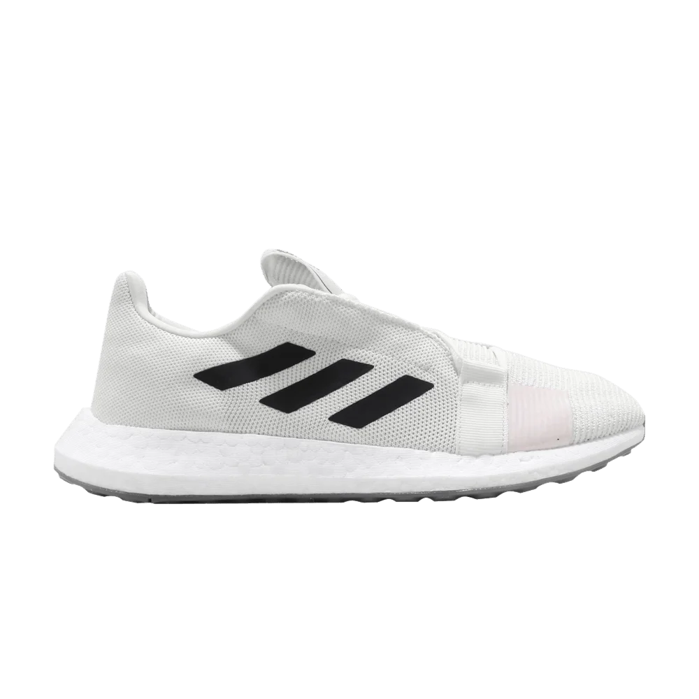Krossovki-adidas-SenseBoost-Go-Cloud-White