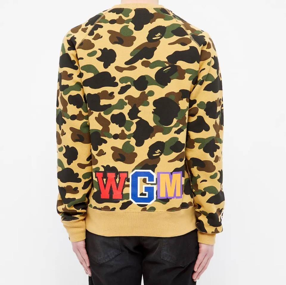 Толстовка BAPE 1st Camo Printed Zip Shark Crewneck Yellow