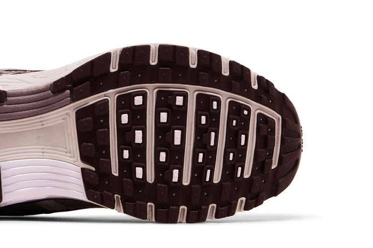 Кроссовки Nike Wmns P-6000 'Burgundy Crush'