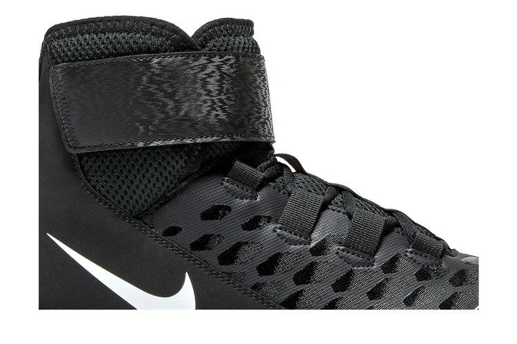 Кроссовки Nike Force Savage Shark 2 Wide 'Black White'