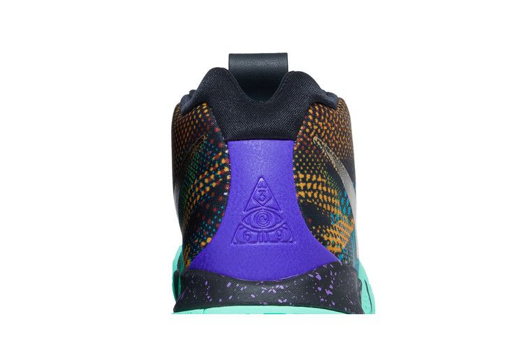 Кроссовки Nike Kyrie 4 'Mamba Mentality'