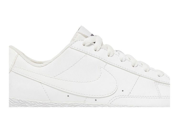 blazer-low-gs-white-555190-102_01