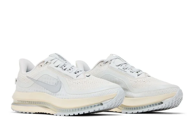 Krossovki-Nike-Pegasus-Premium-Running-is-Mental-7