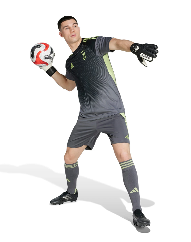 Вратарское джерси JUVENTUS home goalkeeper jersey 25/26 DI GREGORIO 16