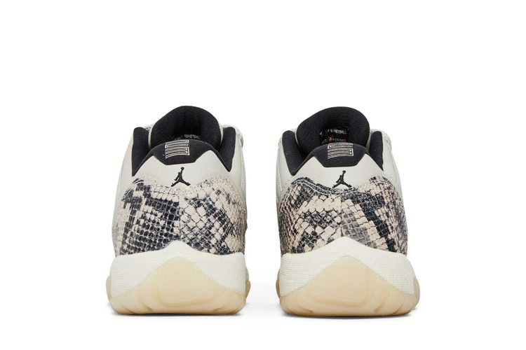 Кроссовки Air Jordan 11 Retro Low GS 'Light Bone Snakeskin'