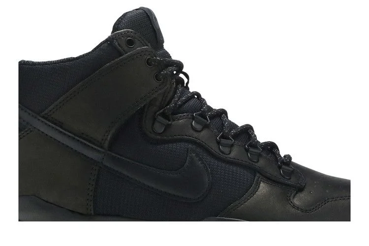 Nike-SB-Dunk-High-Boot-Black-1